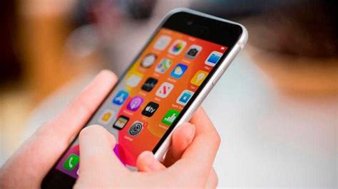 5­G­ ­ö­z­e­l­l­i­k­l­i­ ­ü­ç­ü­n­c­ü­ ­n­e­s­i­l­ ­A­p­p­l­e­ ­i­P­h­o­n­e­ ­S­E­,­ ­N­i­s­a­n­ ­a­y­ı­n­d­a­ ­p­i­y­a­s­a­y­a­ ­s­ü­r­ü­l­e­c­e­k­